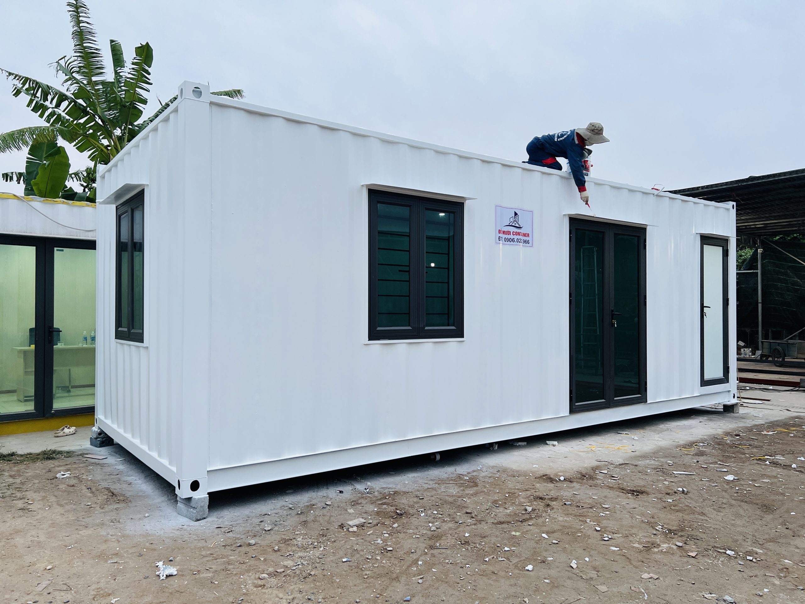 Nhà container nhỏ tiện nghi thực tế dành cho gia đình trẻ