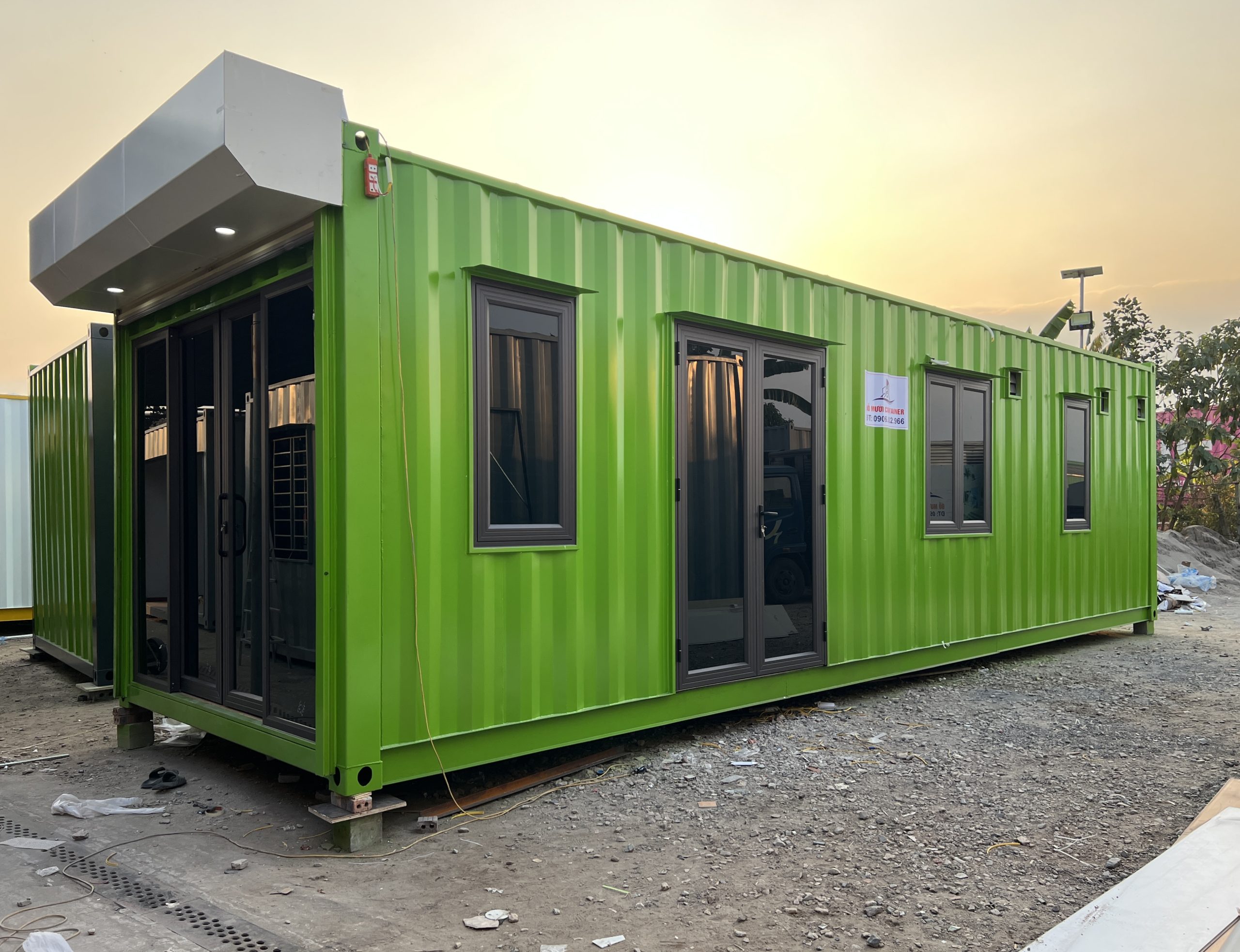 Nhà container nhỏ tiện nghi thực tế dành cho gia đình trẻ